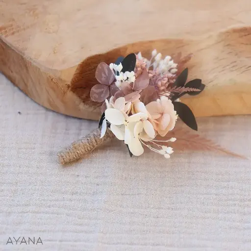 Boutonnière "Modestie"